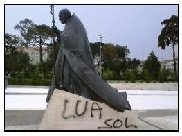 Pope John Paul II's statue ouside Our Lady of Fatima sanctuary, vandalised
